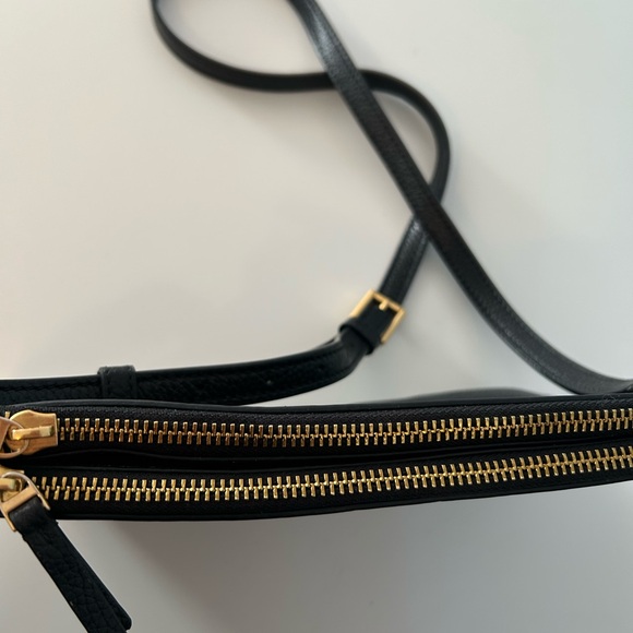 Tory Burch black cross body bag 6 3/4 by 10 - Picture 4 of 9